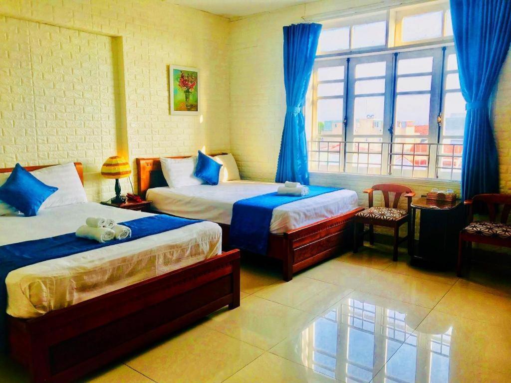 Whale Ocean View Hotel Дананг Экстерьер фото