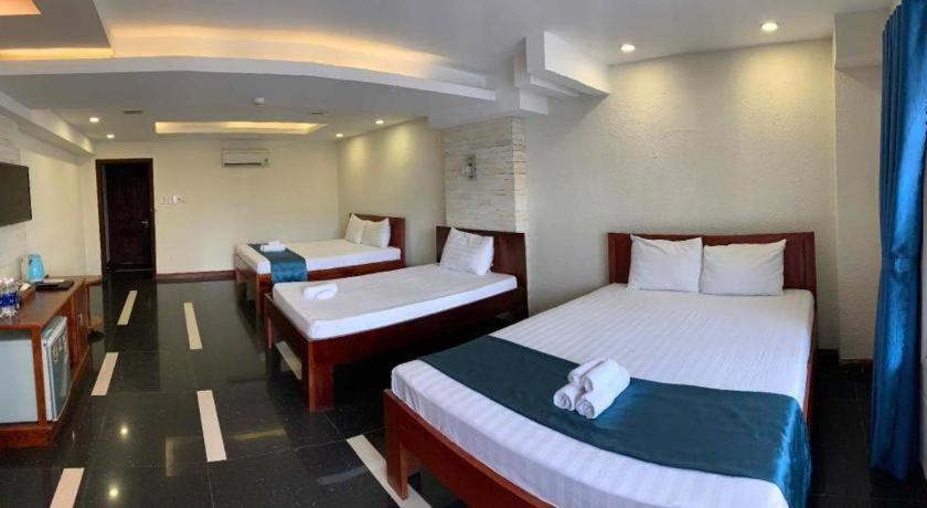 Whale Ocean View Hotel Дананг Экстерьер фото